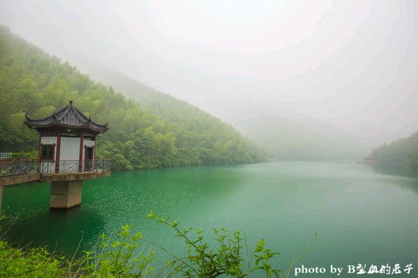 散步北山/覃雄辉（图2）
