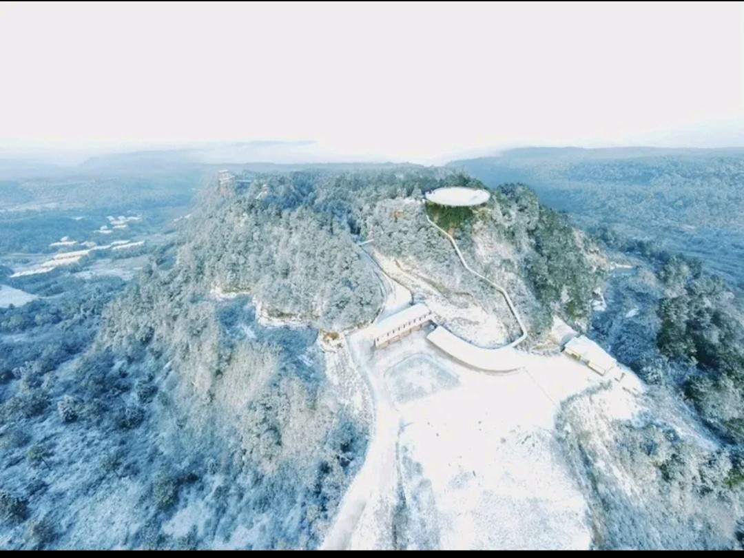 著名诗人【原创首发】(律绝四首)《五华山赏雪》《赞五华山雪景》外二首作者:张敬之(图3)