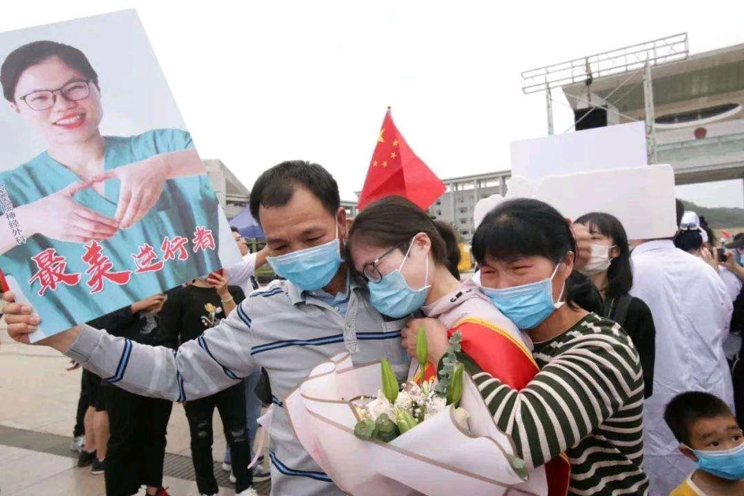 古风*三年抗疫与解封（回忆录共四集）文／春秋／32首【冰心文化传媒】（图18）