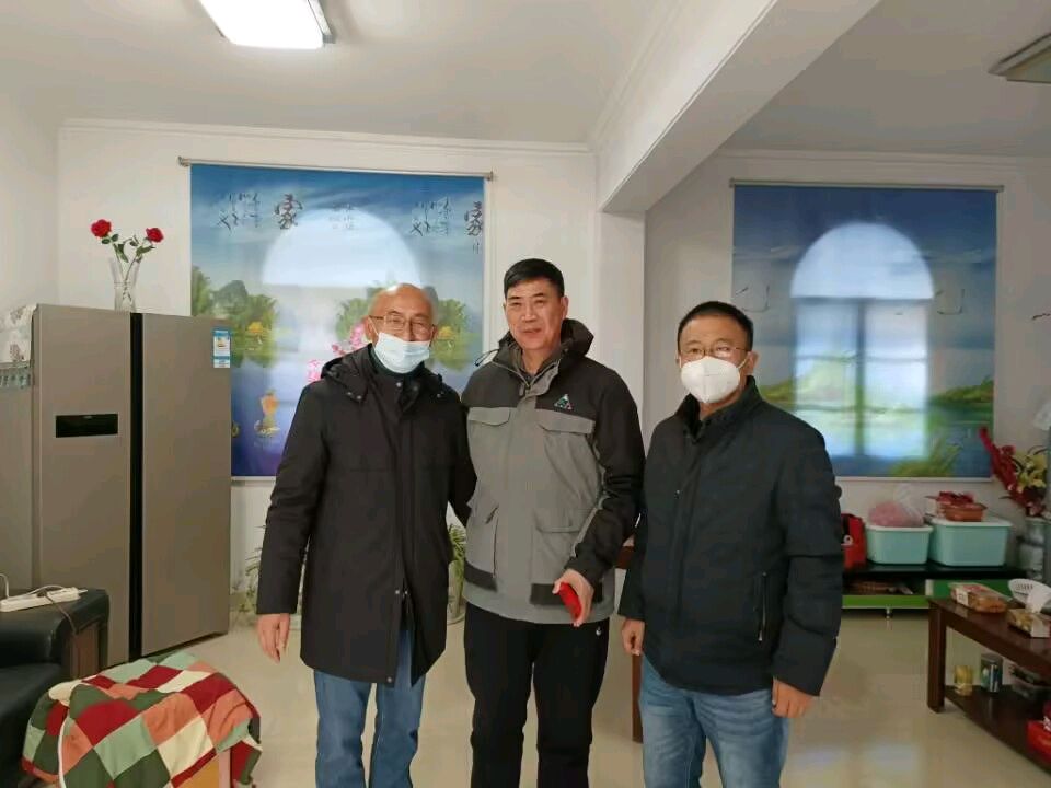大渡口中学组织慰问退休老党员、老职工和退伍军人（图4）