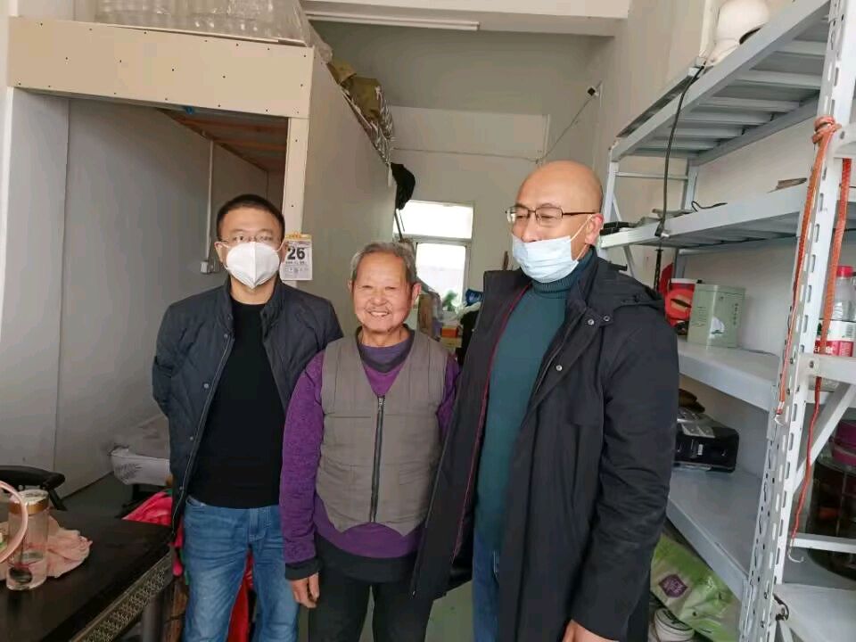 大渡口中学组织慰问退休老党员、老职工和退伍军人（图5）