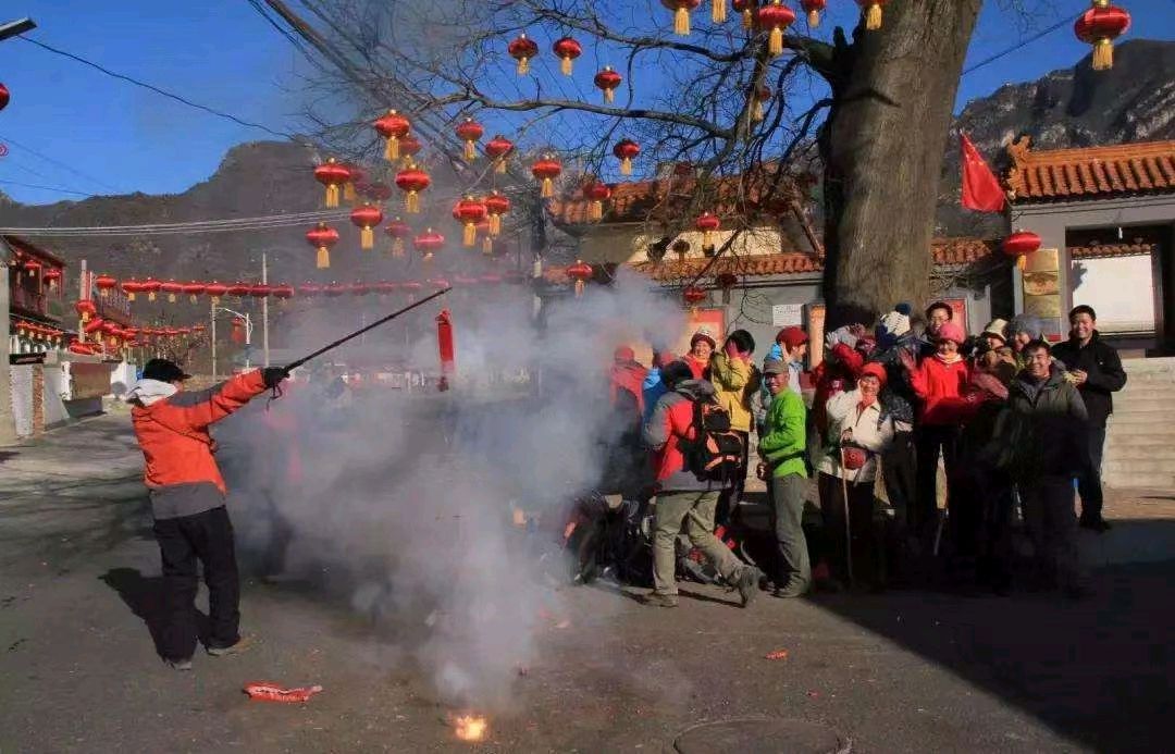 七律 . 题游子春节返乡图文/王明利（图2）