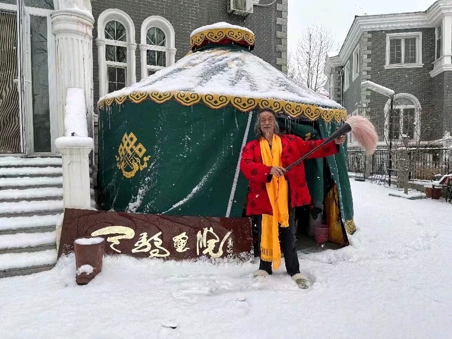 艺术家萧宽泼墨挥毫即兴诵读毛泽东诗词《沁园春·雪》【雅诗总会】(图16)