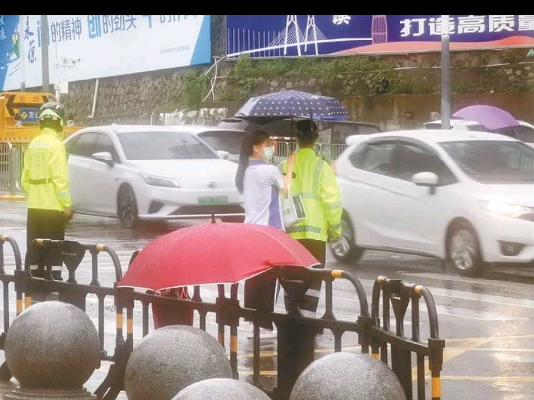 《七律 街口拾韵 》作者:吴云钦(图2)