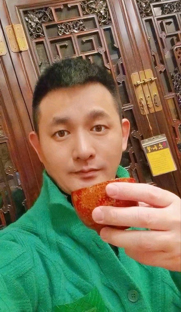 【北京头条】分享（湖北）优秀作家诗人崔怀强《太和堂红木家具馆》请欣赏（图4）