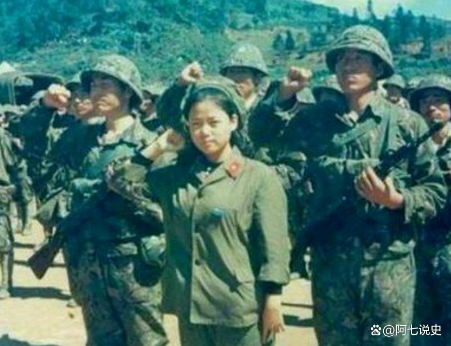 【枫雅汇看图约诗】诗人陈江《第222期》（请吻我一下，好吗）（图5）