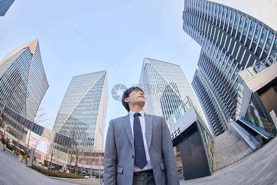 【齐鲁风】分享北国之春老师《七绝•仰望蓝天》外一首请欣赏(图4)