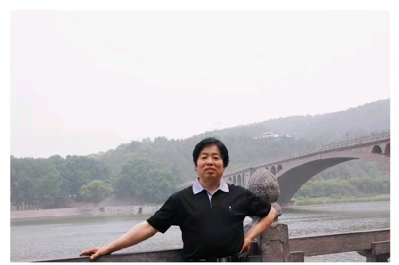 《爱，不问永远有多远》——作者：孙友群——【中国诗人】征稿——都市头条（图5）
