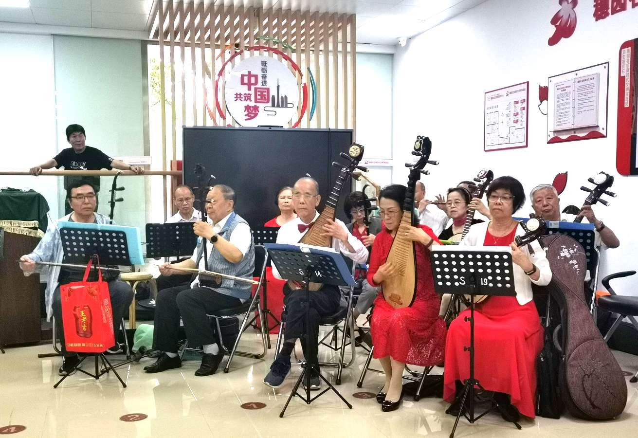 《穗园作家茶座》张开翅膀 放飞梦想——有感于穗园放飞梦想合唱团迎“五一”节目排练(图3)