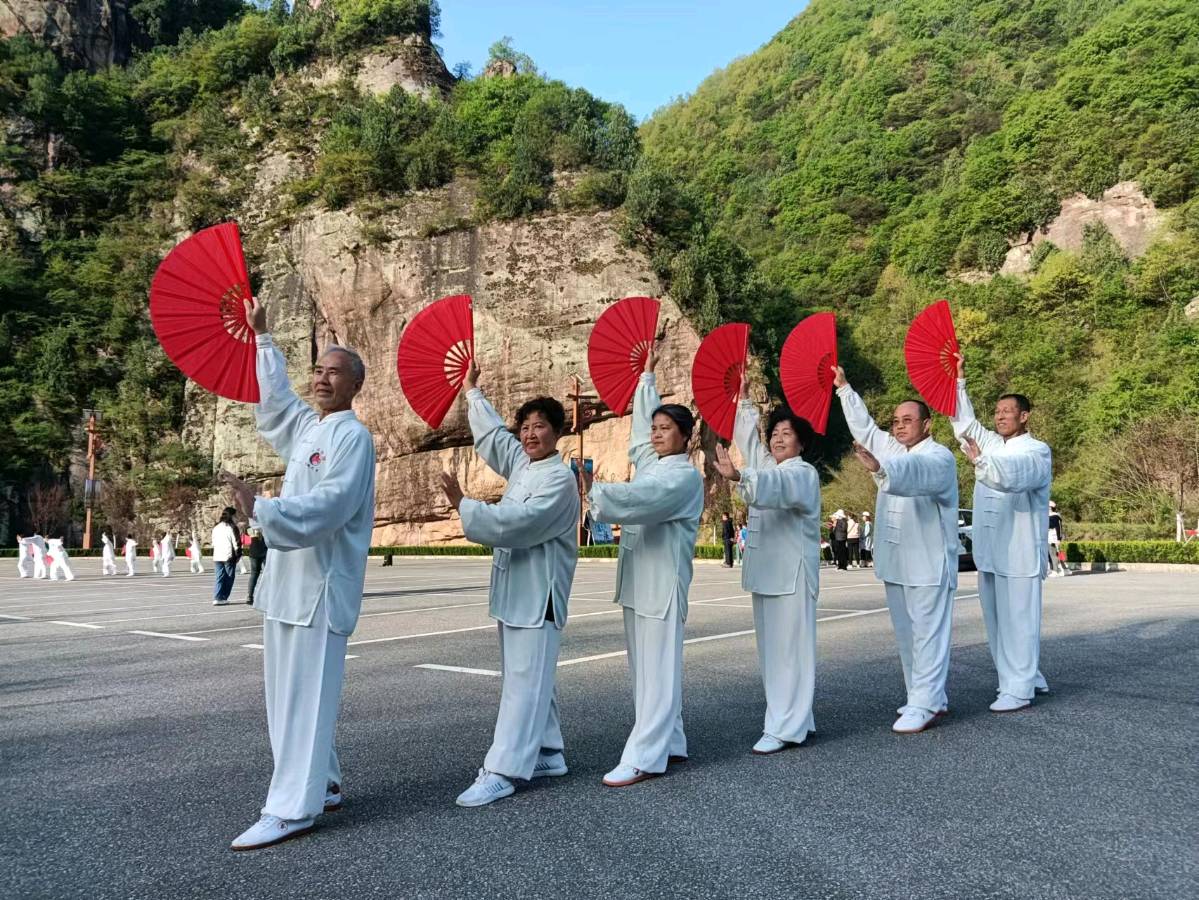 精美藏头诗欣赏之七十三‖作者:白莲/腊梅（图17）