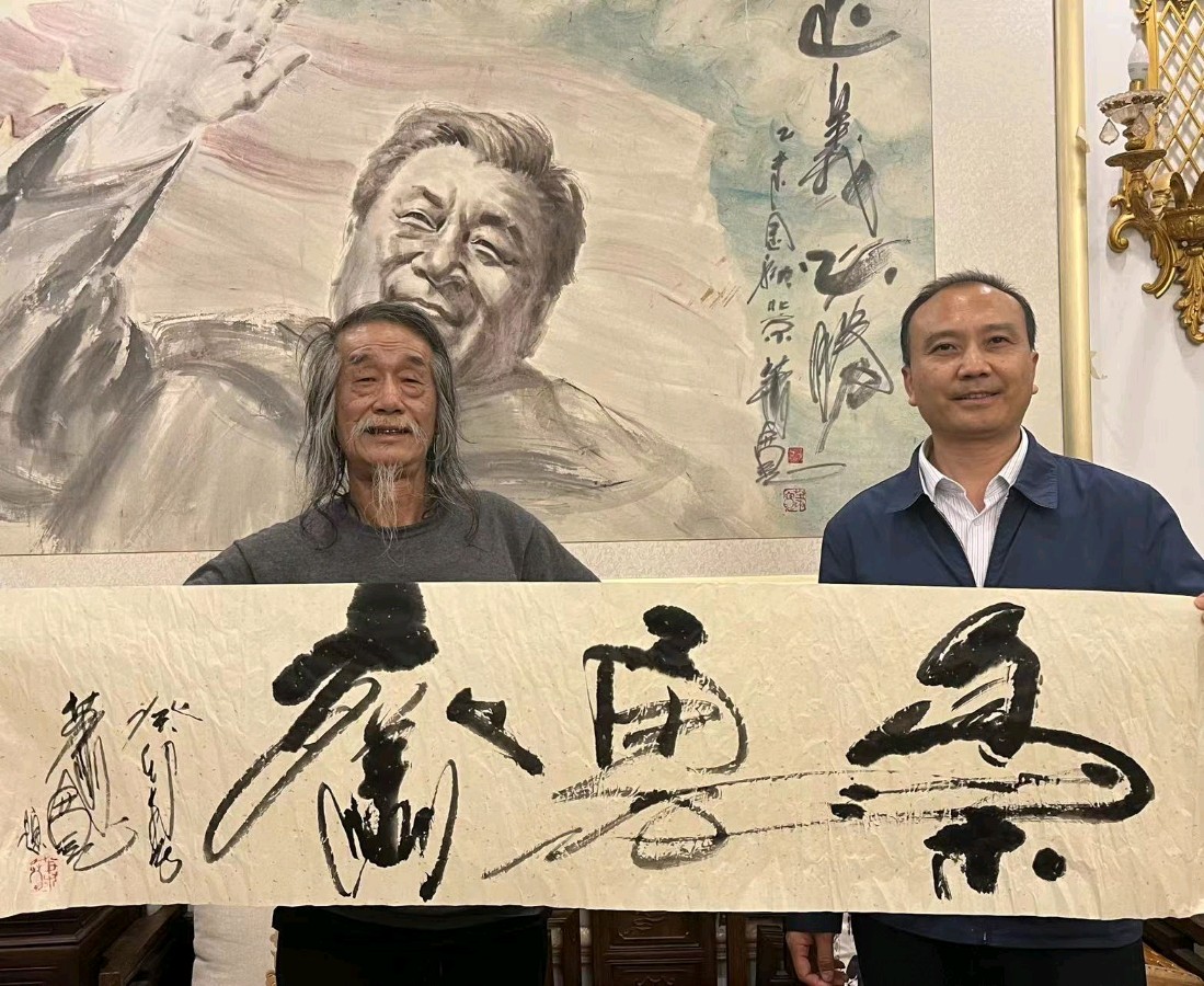 作家报总编辑张富英为萧宽颁发特邀作品奖整版刊介“多才多艺的萧宽”【雅诗总会】(图33)