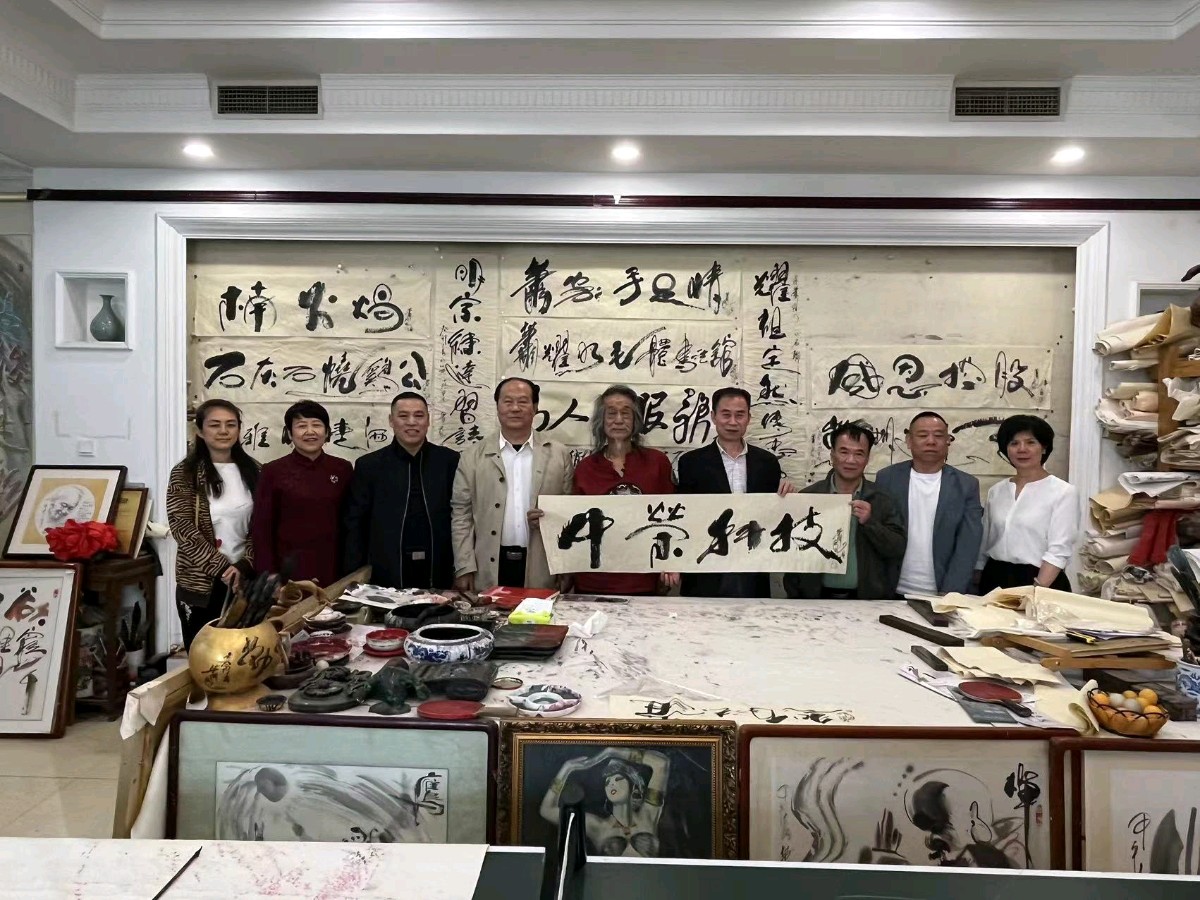 艺术家萧宽泼墨挥毫和崔哥醉侃【雅诗总会】(图15)