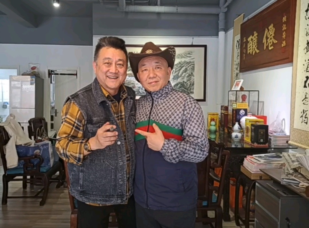 艺术家萧宽泼墨挥毫和崔哥醉侃【雅诗总会】(图7)
