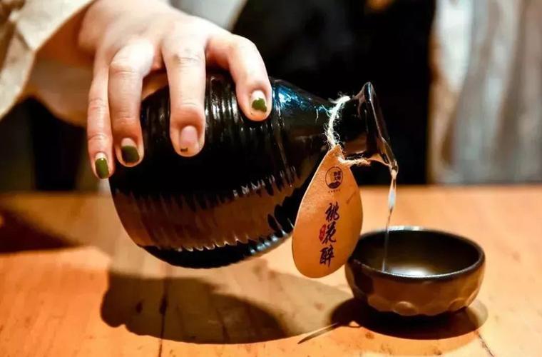 【北京头条】分享优秀作家诗人方亮老师《酒的功能》请欣赏（图6）