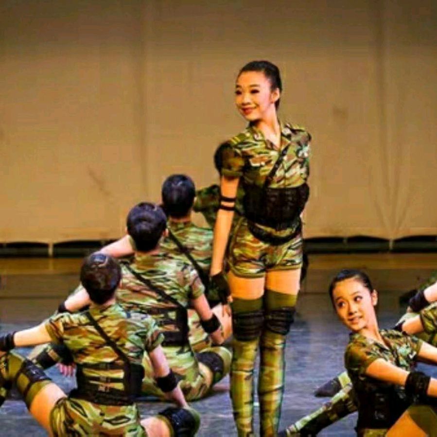 【北京头条】分享优秀作家诗人崔怀强《五律•赠莉子战友》外一首请欣赏(图11)