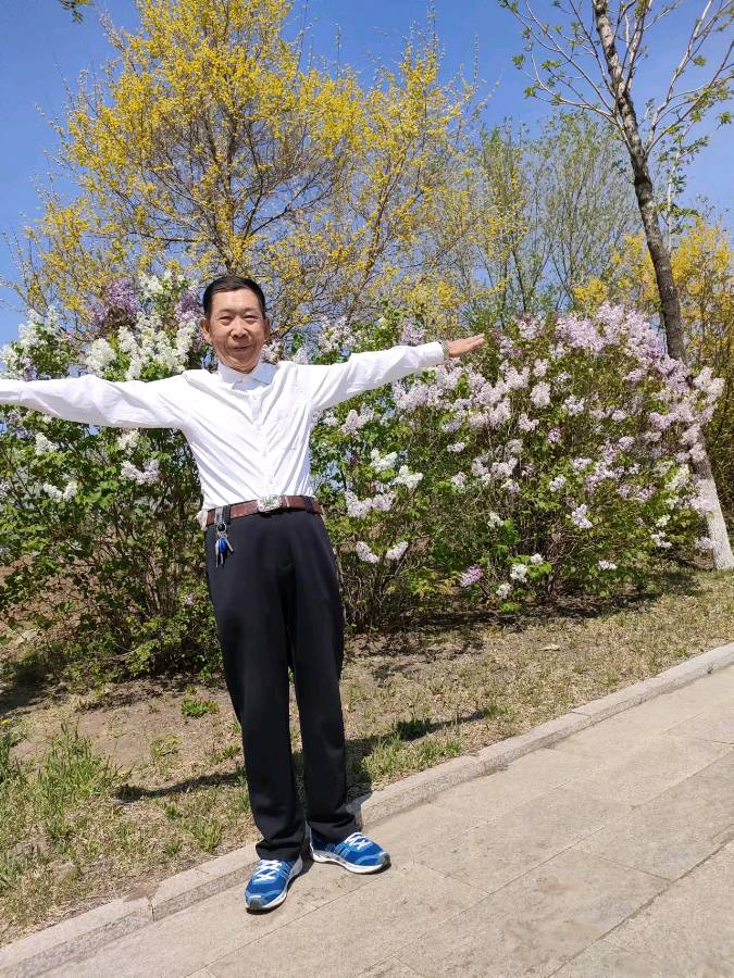 【北京头条】分享优秀作家诗人方亮老师《历史在开玩笑》请欣赏（图16）