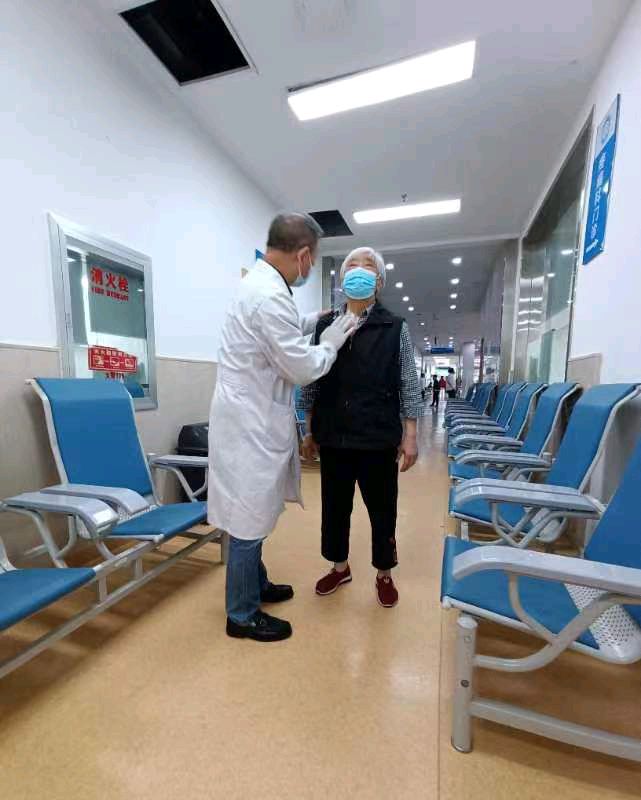 【北京头条】推介优秀作家诗人崔怀强《七绝•待病患胜亲人》请欣赏(图9)
