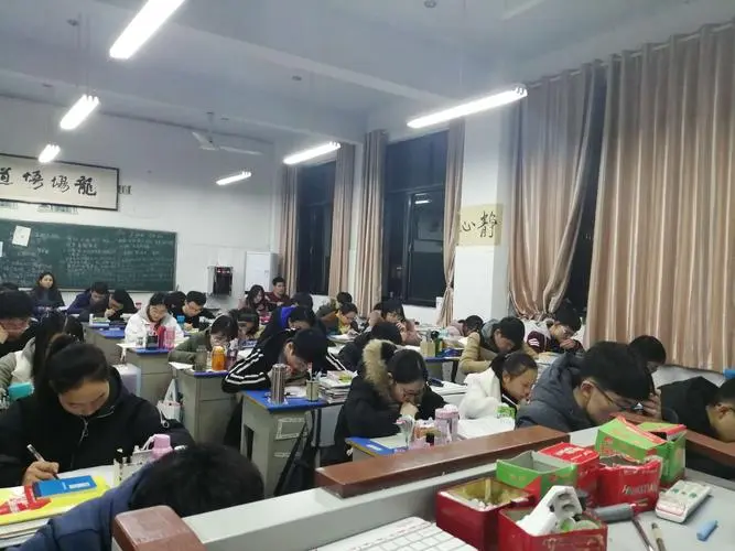 《七律 悯学童》诗人:柳鸣（图3）