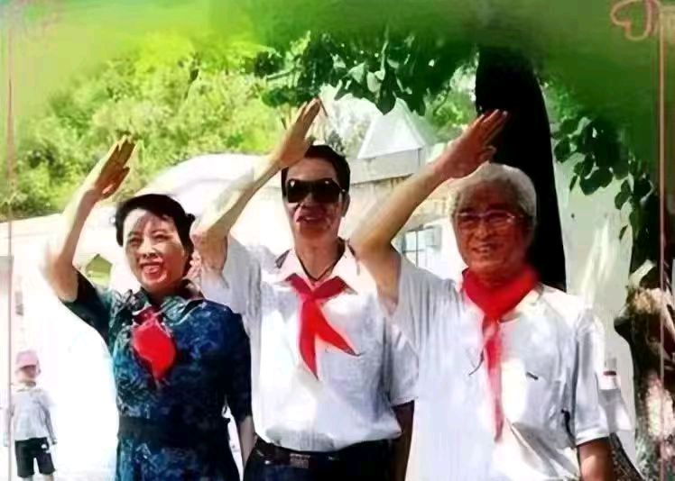 【北京头条】推介优秀诗人黄兴民《七绝•贺神舟十六发谢成功》外一首请欣赏（图7）