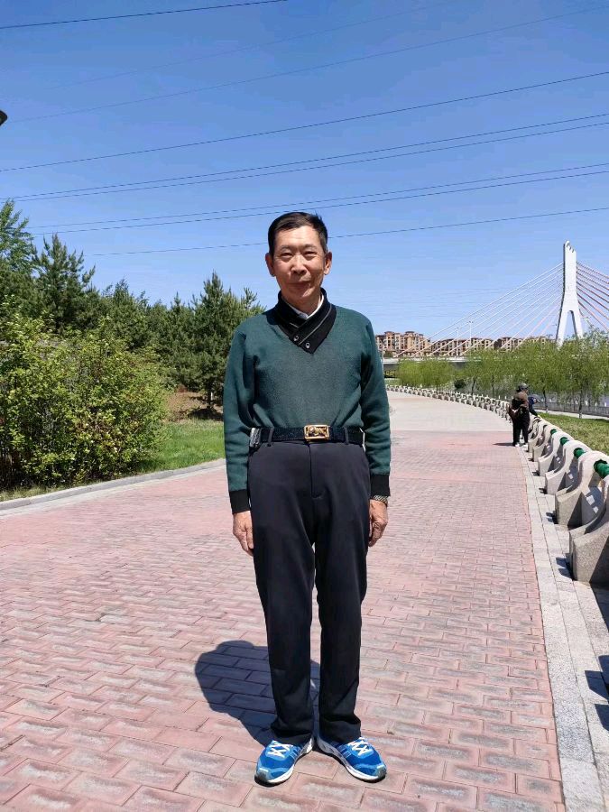 【北京头条】推介优秀作家诗人方亮老师《八旬老翁难远行》请欣赏（图8）