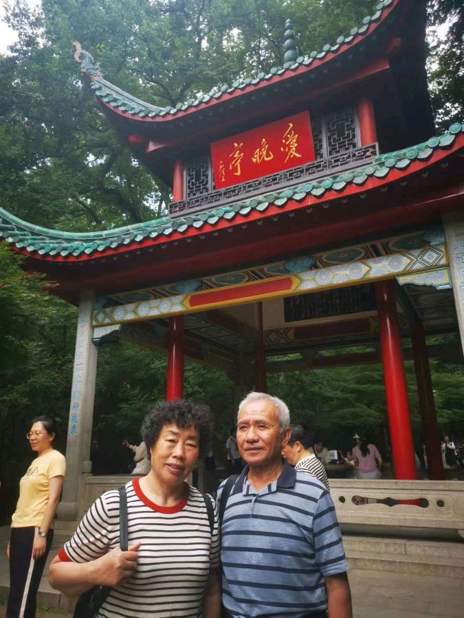 【北京头条】推介优秀诗人王理松《回长沙抒怀》外二首怀请欣赏（图4）