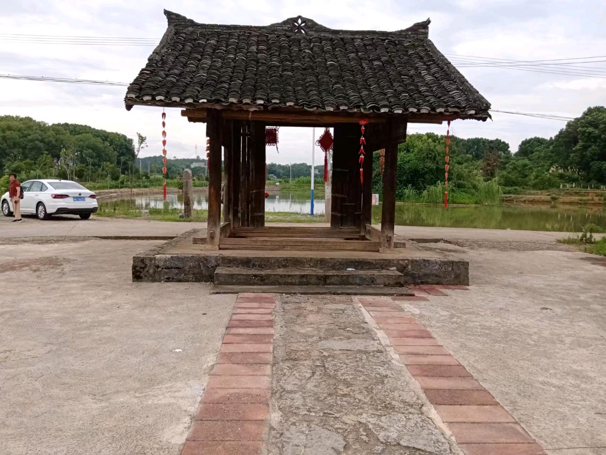 【北京头条】推介优秀诗人王理松《回长沙抒怀》外二首怀请欣赏（图7）