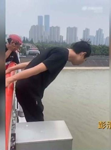 【北京头条】推介（连云港）优秀诗人陈守邦《摊破浣溪沙•赞外卖小哥彭清林》请欣赏（图5）