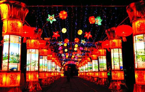 【北京头条】推介优秀诗人刘春耀旅游诗《七律•三亚观灯》(十三)请欣赏(图4)