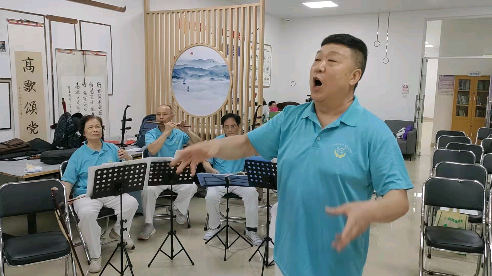 庆祝中国共产党成立102周年,穗园放飞梦想合唱团举办联欢会 放声歌唱党在我的心中,节目精彩纷呈(图11)