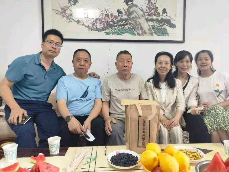 【关爱】陕西省作协党组书记，常务副主席齐雅丽看望慰问韩城作家程维功：郭珺报道（陕西韩城）（图2）