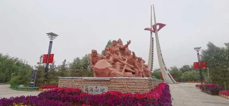 【纪念八一建军节之六】蝶恋花·参偈慕生忠将军楼：文图／董俊青（青海西宁）（图3）