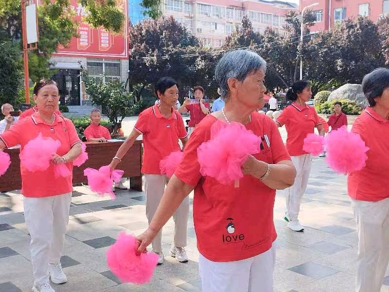 【今天】韩城：老婆老汉喜庆“八一”建军节：文图／王東（陕西韩城）（图12）