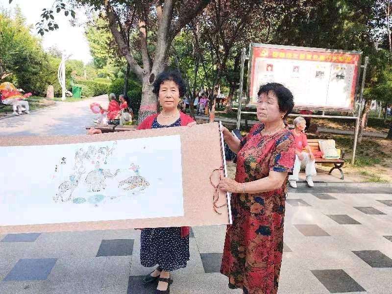 【今天】韩城：老婆老汉喜庆“八一”建军节：文图／王東（陕西韩城）（图6）
