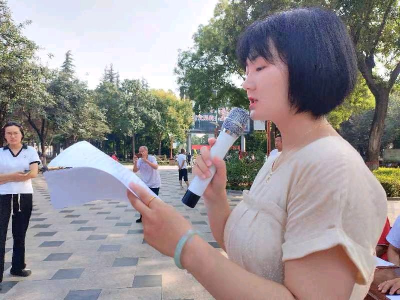 【今天】韩城：老婆老汉喜庆“八一”建军节：文图／王東（陕西韩城）（图4）