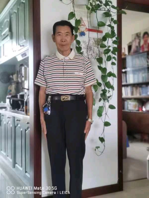 【大东方诗画社】分享优秀作家诗人方亮老师《卖菜的小贩》请欣赏（图11）