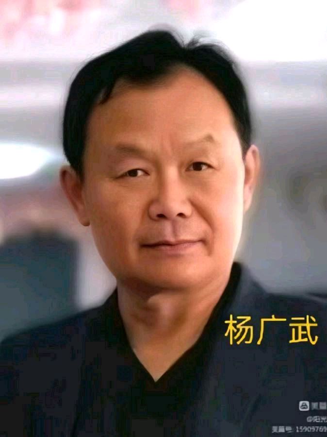【华夏诗词】分享优秀诗人（吉林）杨广武《水调歌头·痴情中秋夜》请欣赏（图9）