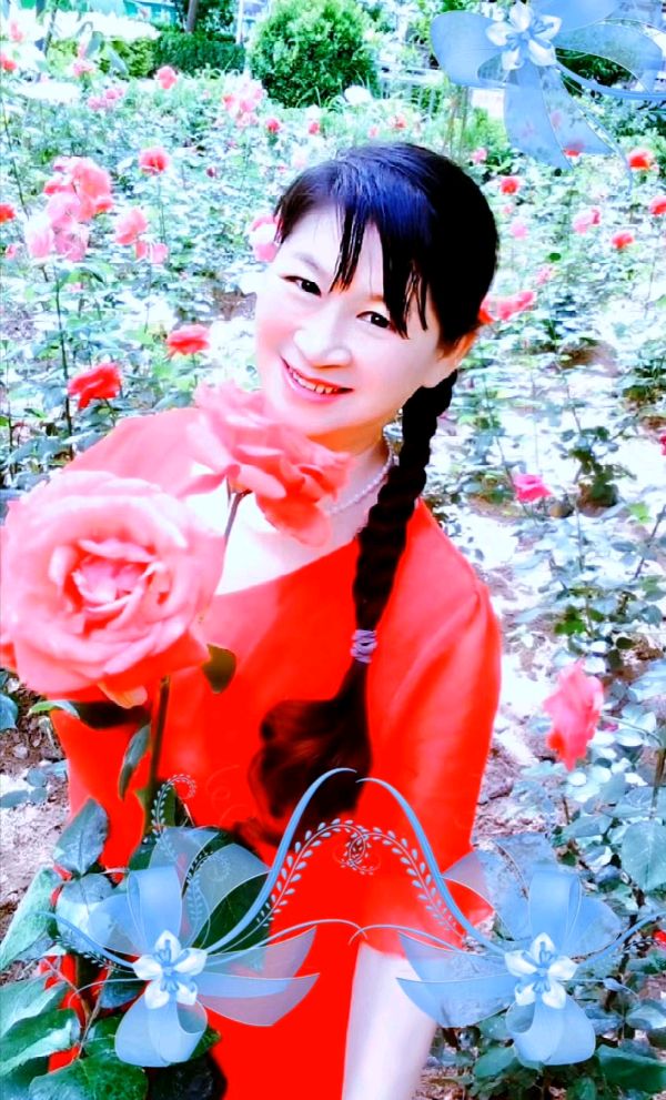 【华夏诗词】分享优秀诗人王秋英《七律·教师颂》外一首请欣赏(图9)
