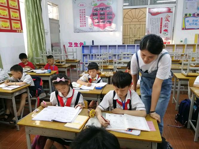 【大东方诗画社】分享优秀作家诗人方亮老师《误人子弟》（图5）