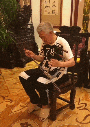 【大东方诗画社】推介优秀作家诗人方亮老师《病树前头万木春》请欣赏（图2）