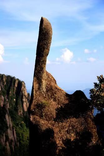 【华夏诗词】分享(湖北)优秀作家诗人崔怀强《七绝·双节登三清山》请欣赏(图9)