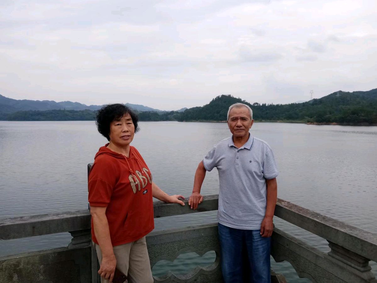 【华夏诗词】分享(上海)优秀诗人王理松《双节旅游记》八首请欣赏(图18)