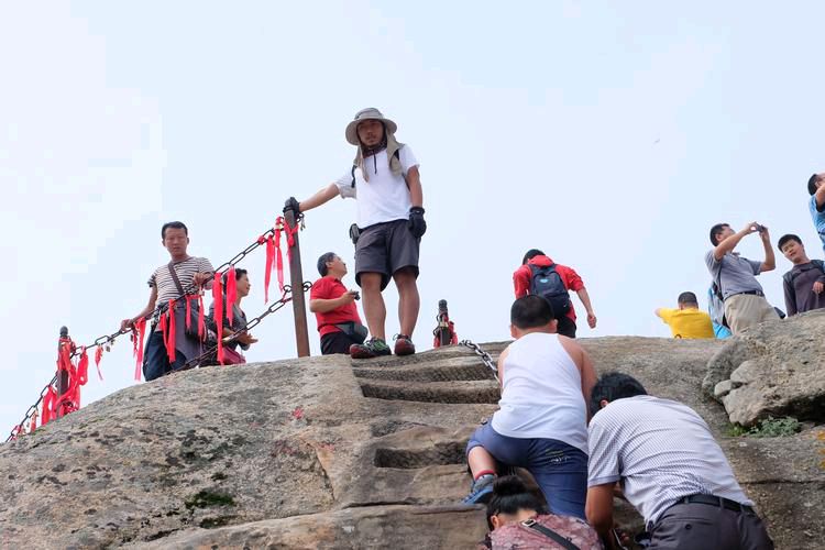 【华夏名篇】分享（吉林抚松）优秀诗人黄文贵先生《登华山抒怀》请欣赏（图6）