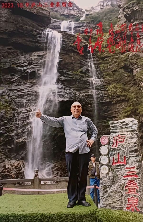 【华夏诗词】分享（湖北）优秀作家诗人崔怀强《忆旧游·揽叠泉溢泻》请欣赏（图8）