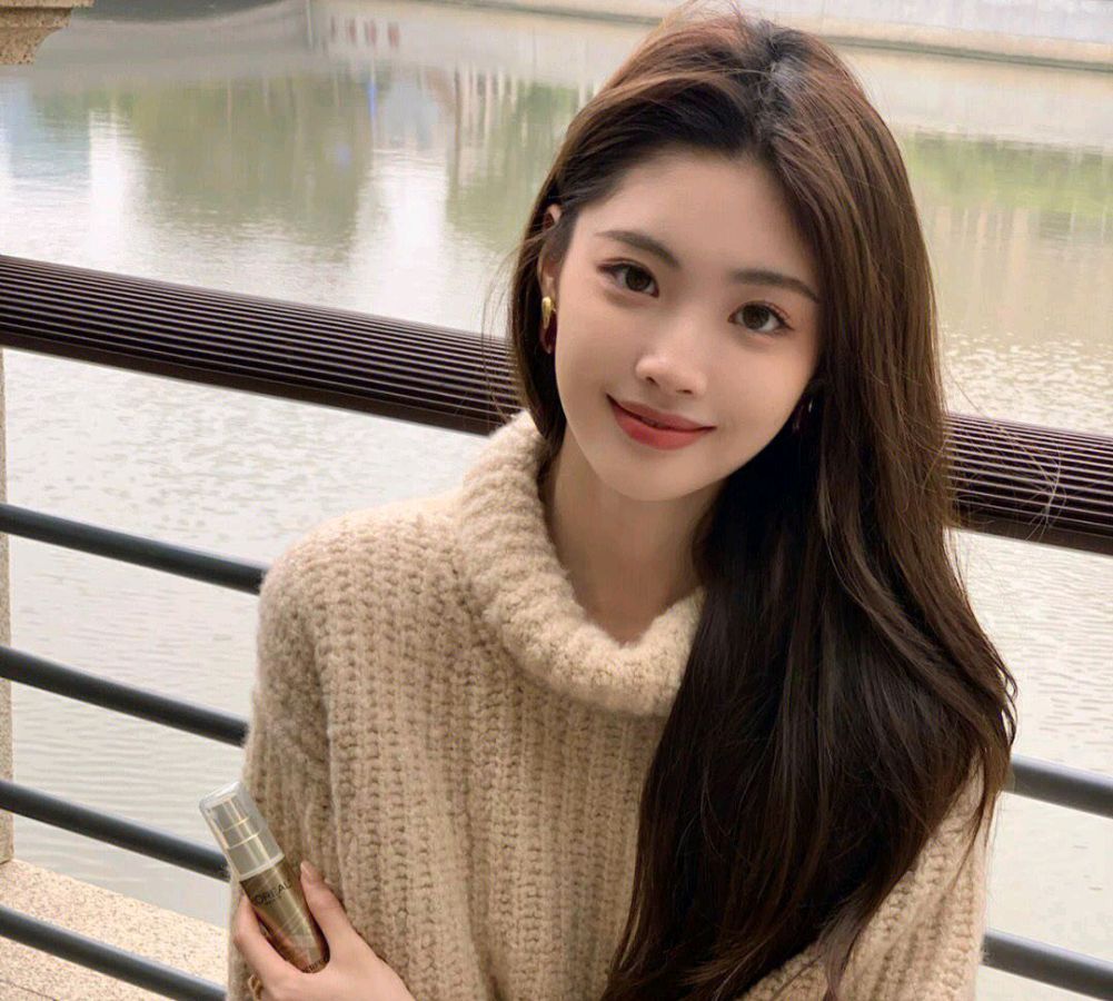 【大东方诗画社】分享优秀作家诗人方亮老师《美女与帅哥》请欣赏（图4）