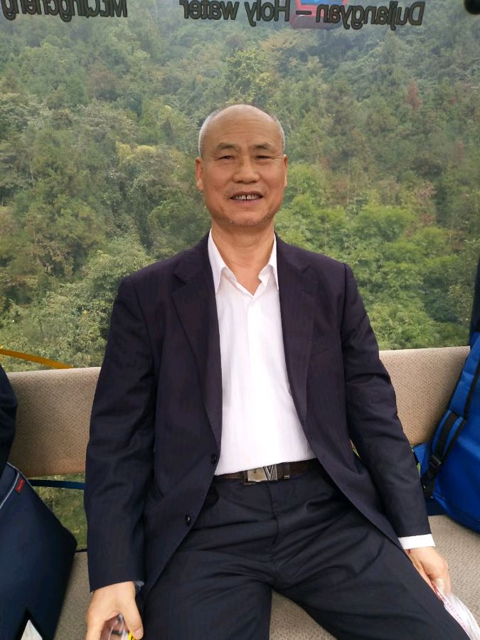 五律·与广元市天安天海宗亲同游青城山-诗/毕林飞-西银/北京头条（图2）