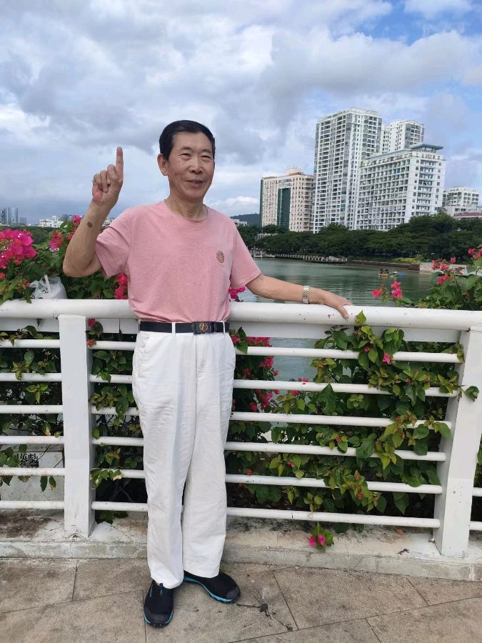 【大东方诗画社】分享优秀作家诗人方亮老师《人类命运共同体》广请欣赏（图16）