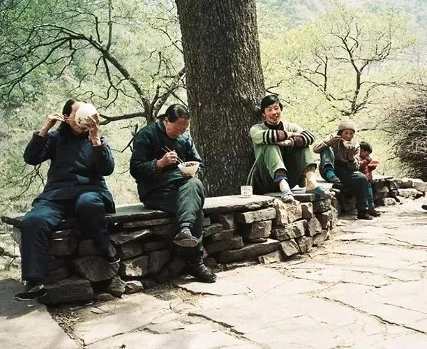 它身上是不是有人的影子?-作者/舞 笛-西银/北京头条(图4)