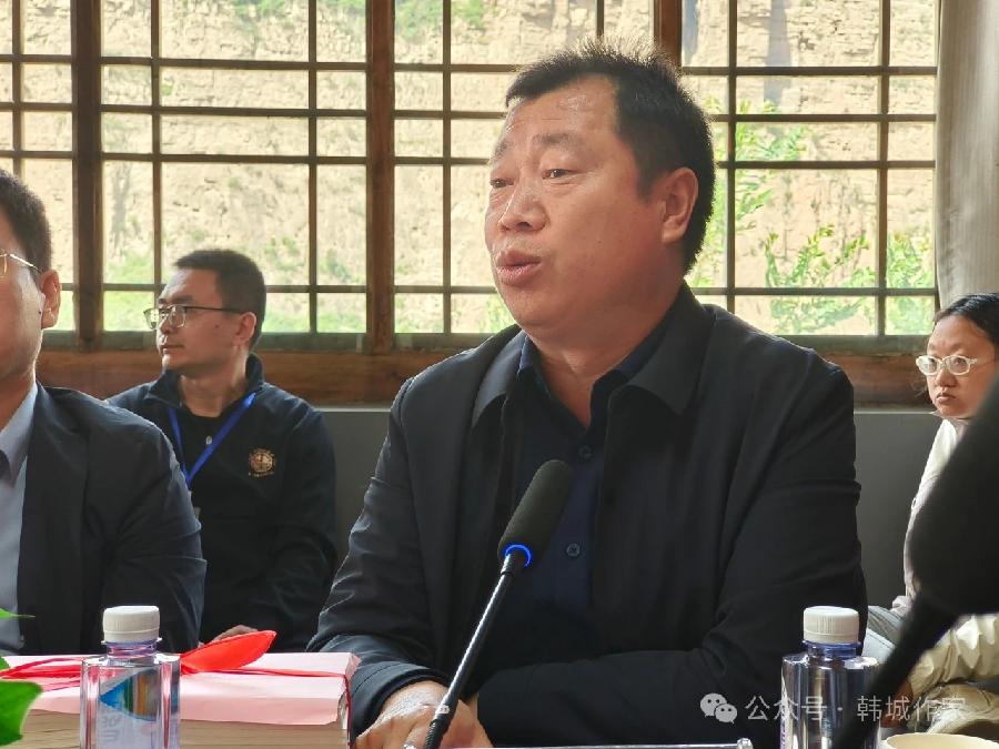 陕西张志民《登天下第一挂壁天梯，览中华鱼跃龙门胜境》（图19）