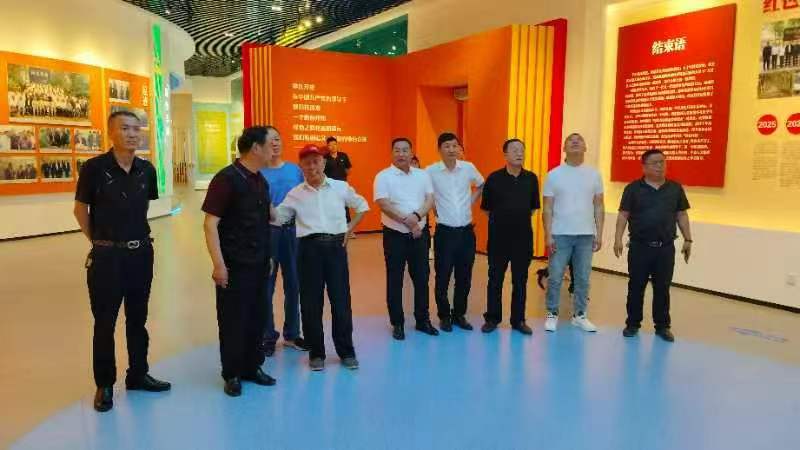 发挥书画艺术力量 助力生态文明建设:聊城市书画研究会冠县国有毛白杨林场创研基地正式揭牌（图8）