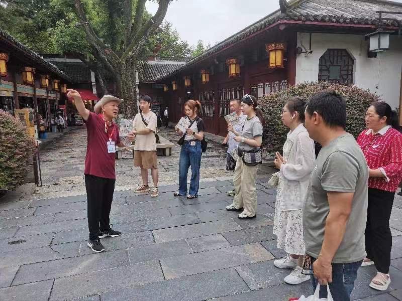 荀瓌遇仙，作者周智敏